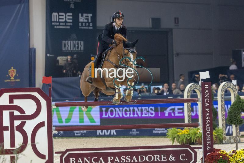 Casadei Giacomo (ITA) riding Olivia VLS_Verona_20241109_SS358250.jpg